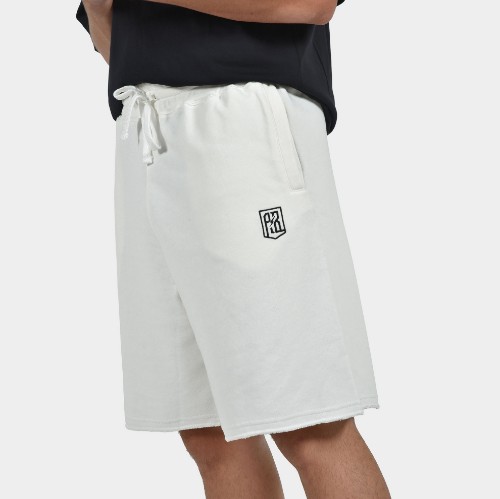 Men’s Shorts Baseline ANTETOKOUNBROS front White thumb