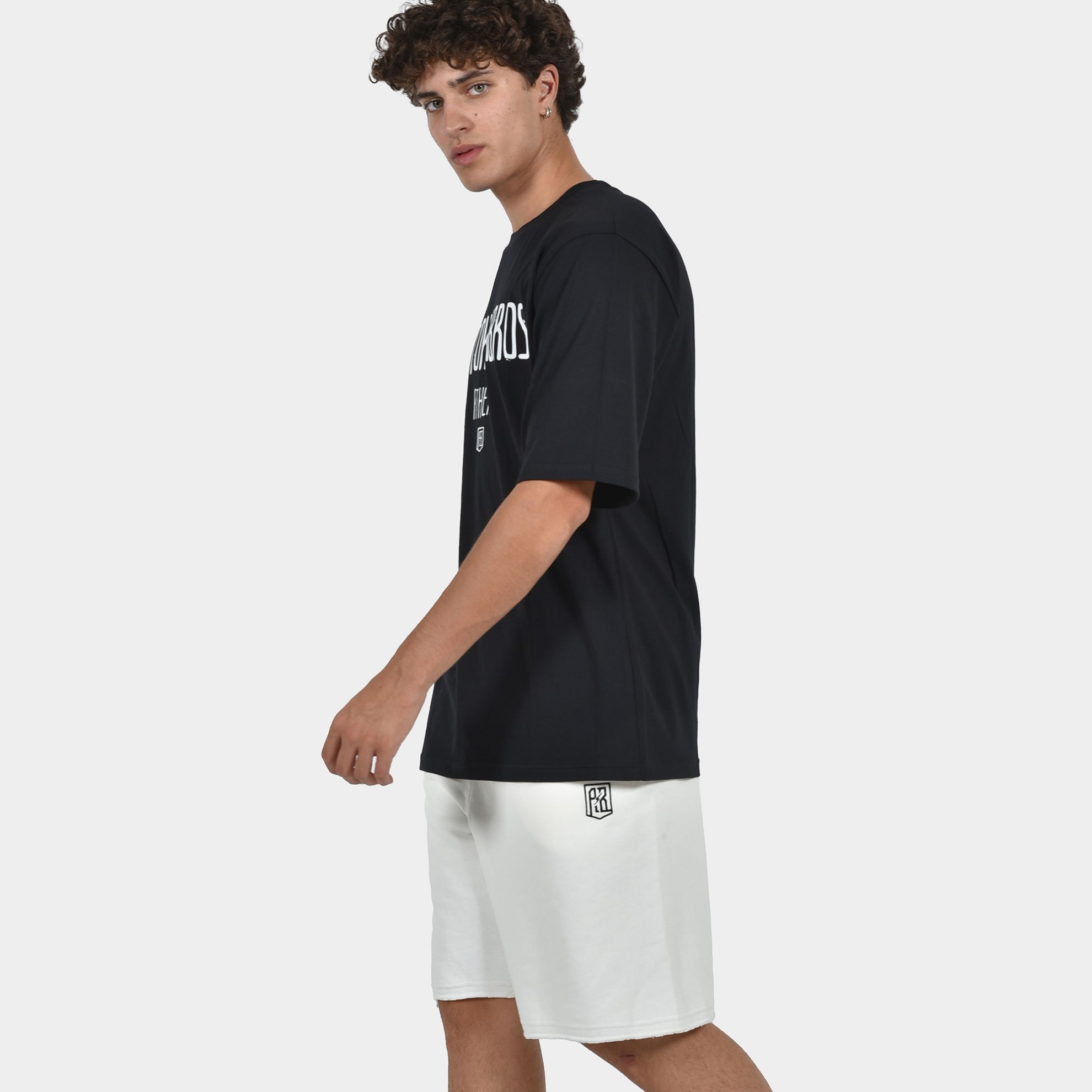 ANTETOKOUNBROS Men's T-shirt Antetokounbros  Athens Black Model Side