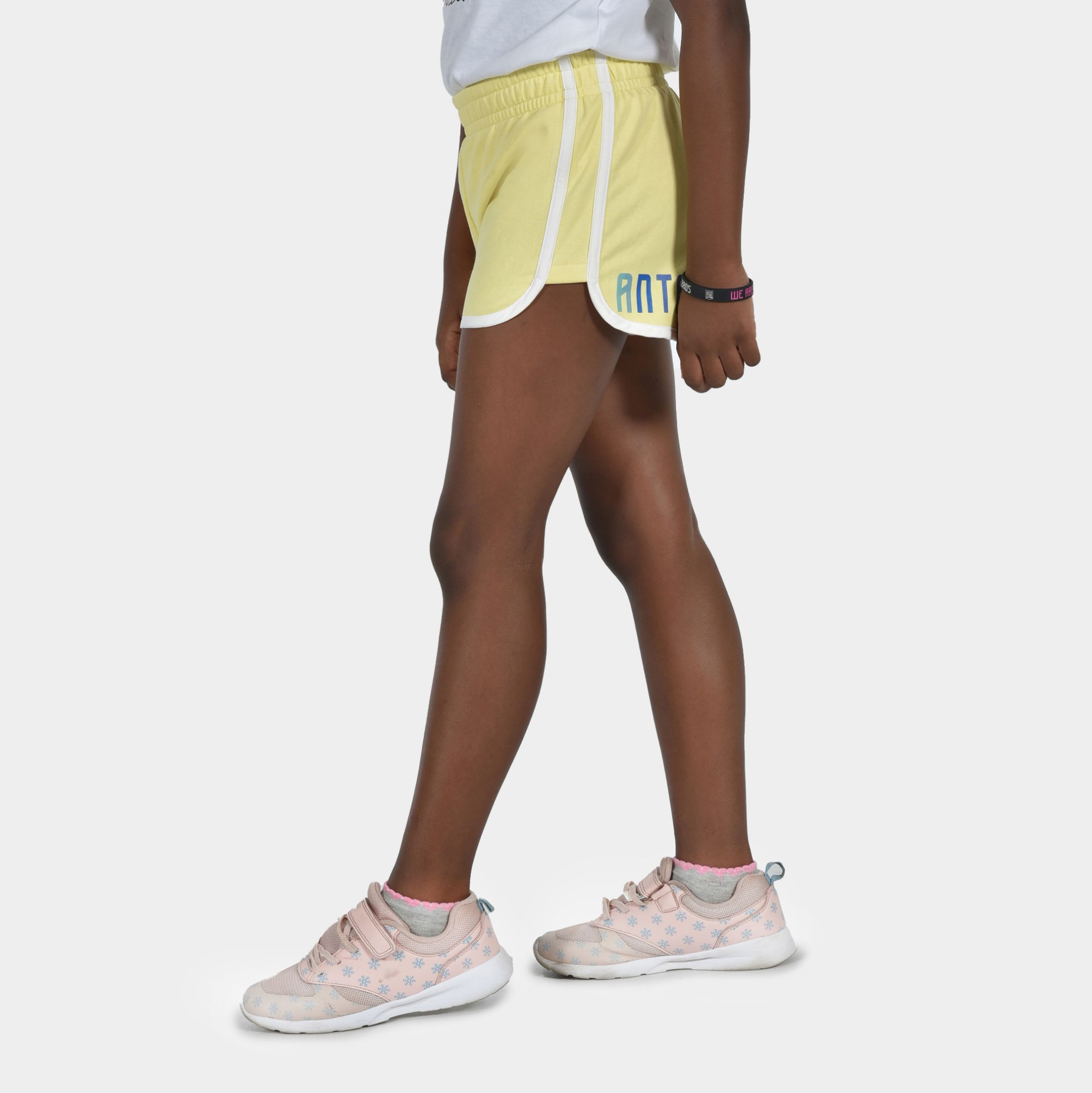 Kids' Shorts Calm Graffiti Yellow Side | ANTETOKOUNBROS