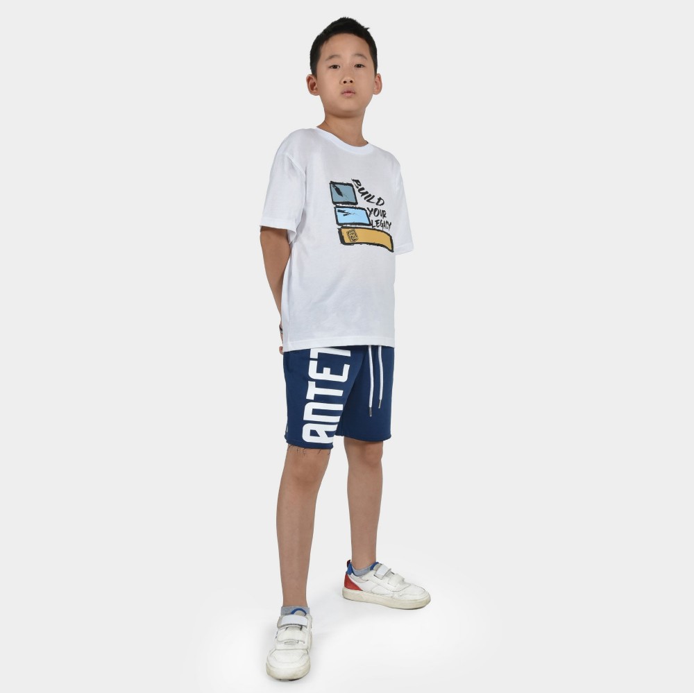 Kids' T-shirt Build your Legacy House White Model Front