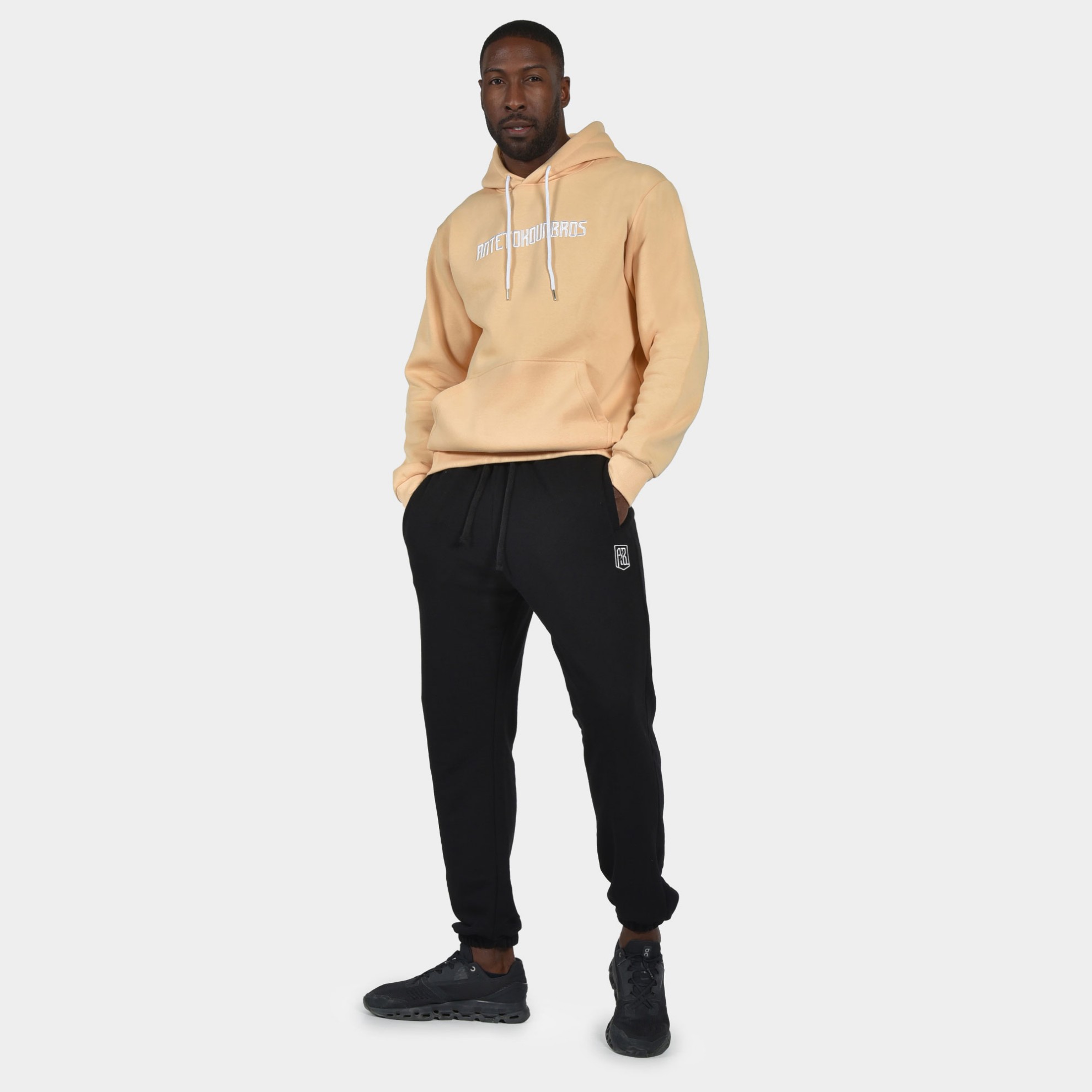 Men's Sweatpants Baseline | ANTETOKOUNBROS | Black Model Front