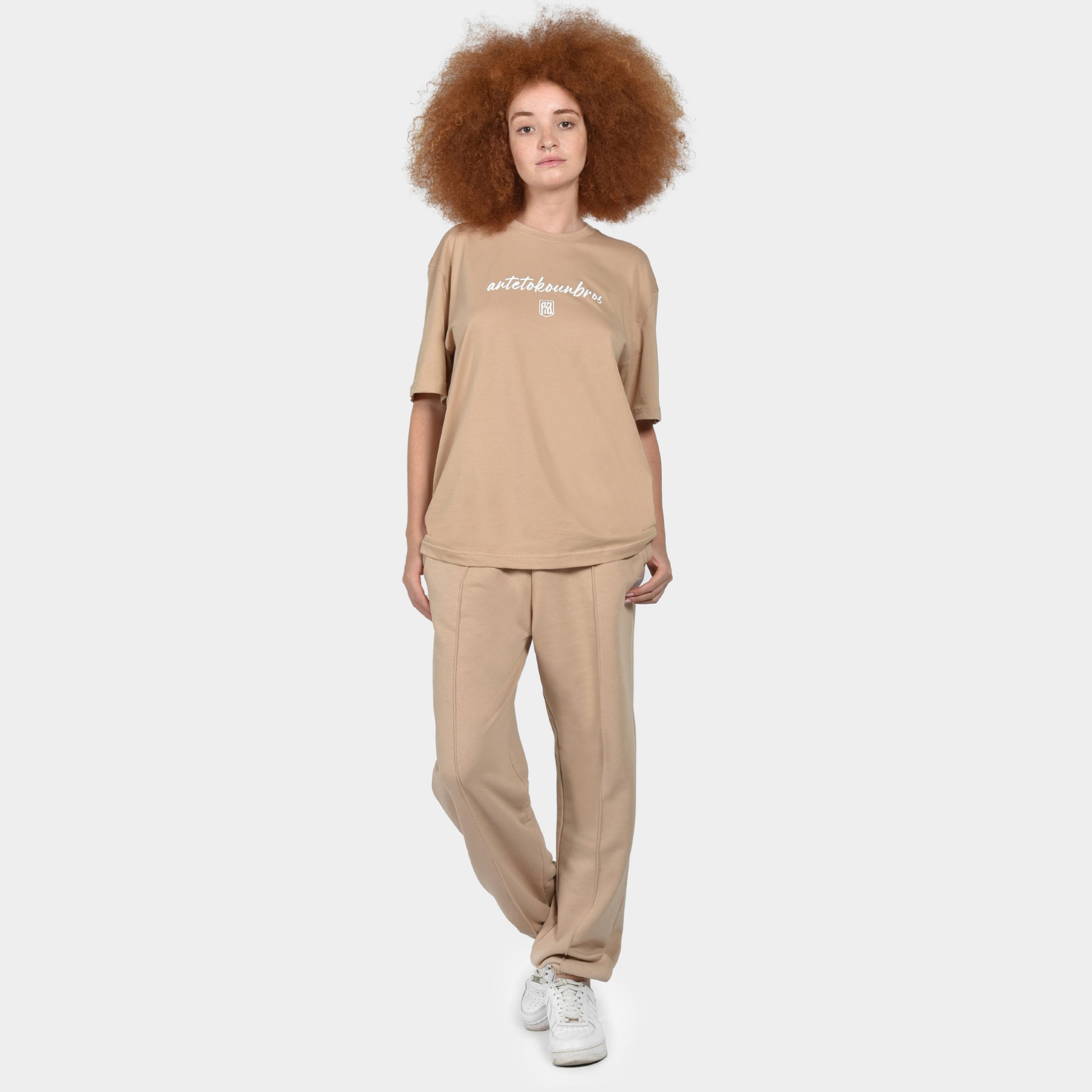 Women's Sweatpants | ANTETOKOUNBROS Baseline | Beige Model Front