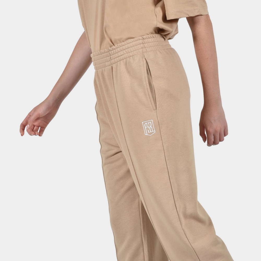 Women's Sweatpants | ANTETOKOUNBROS Baseline | Beige Detail