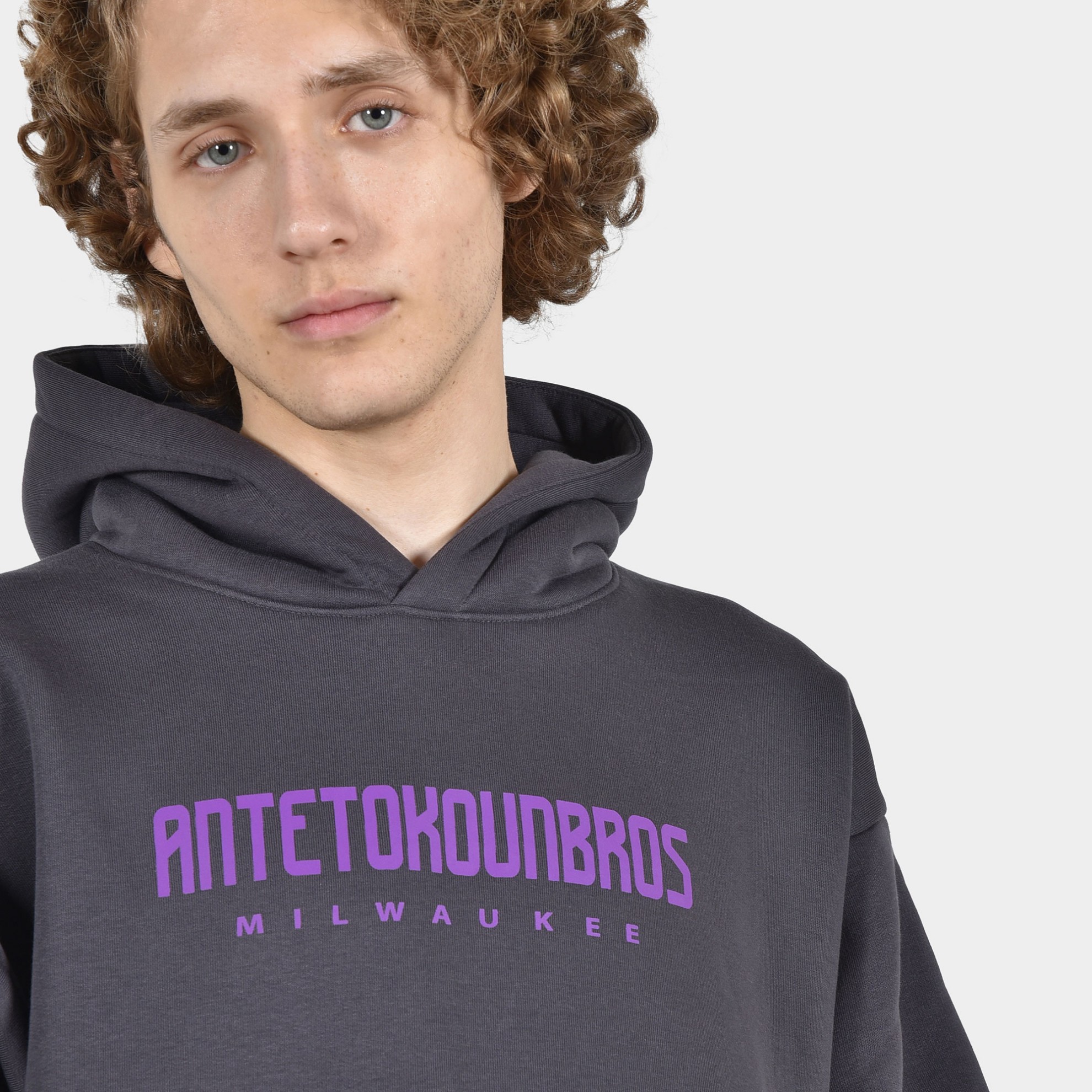 ANTETOKOUNBROS Unisex Hoodie Feelfall Milwaukee Grey Mouse Detail