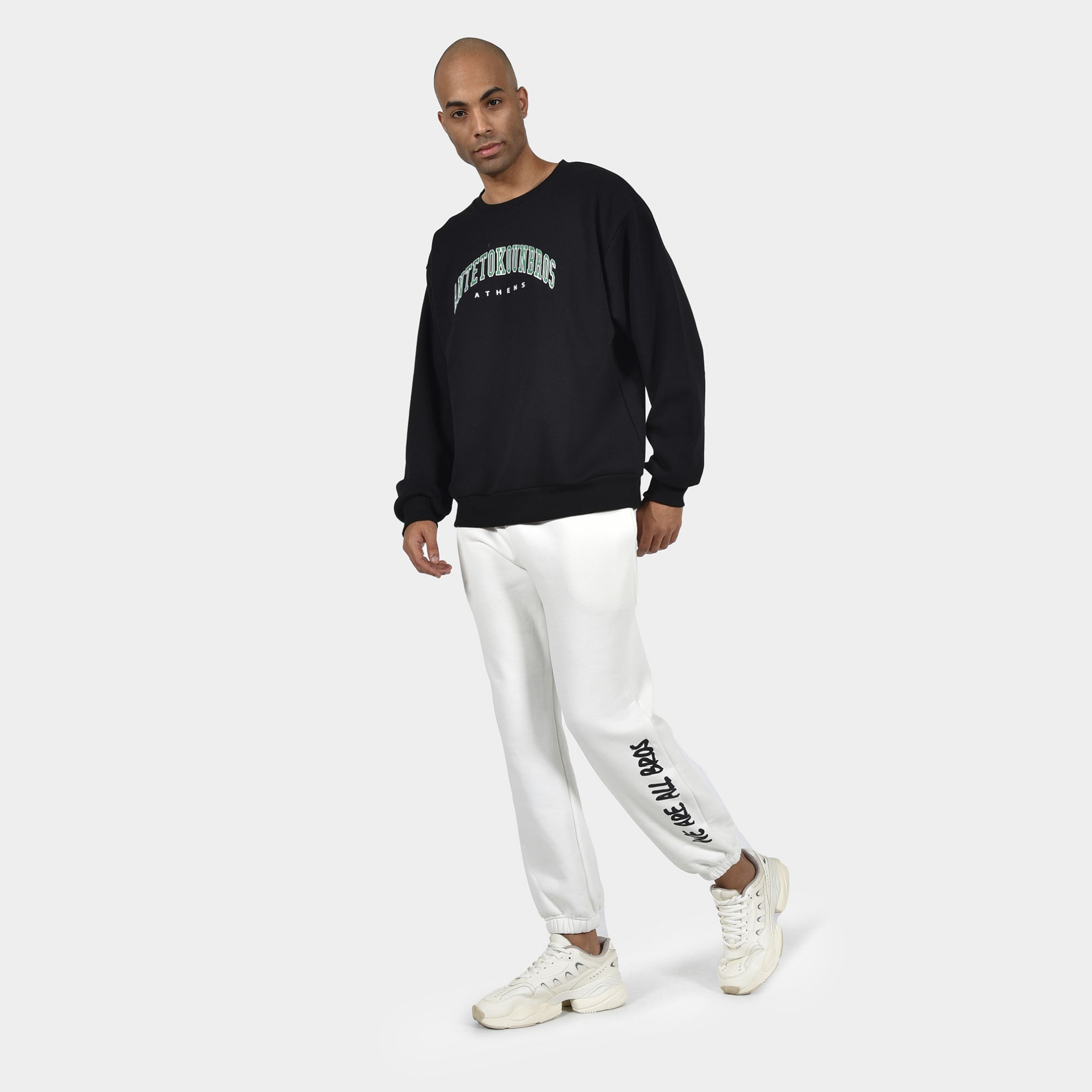 ANTETOKOUNBROS Men's Oversized Sweatshirt Varsity Athens Black Model Front