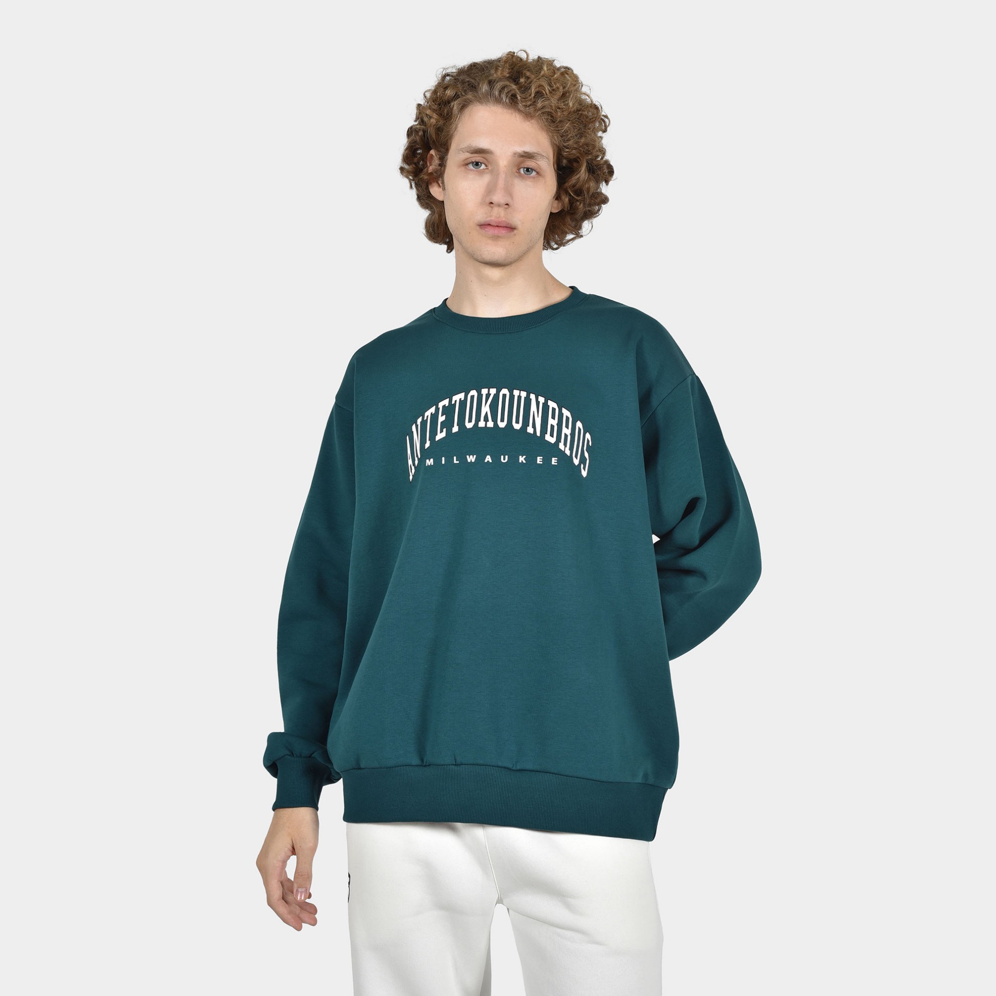ANTETOKOUNBROS Men's Oversized Sweatshirt Varsity Milwaukee Petrol Front 1