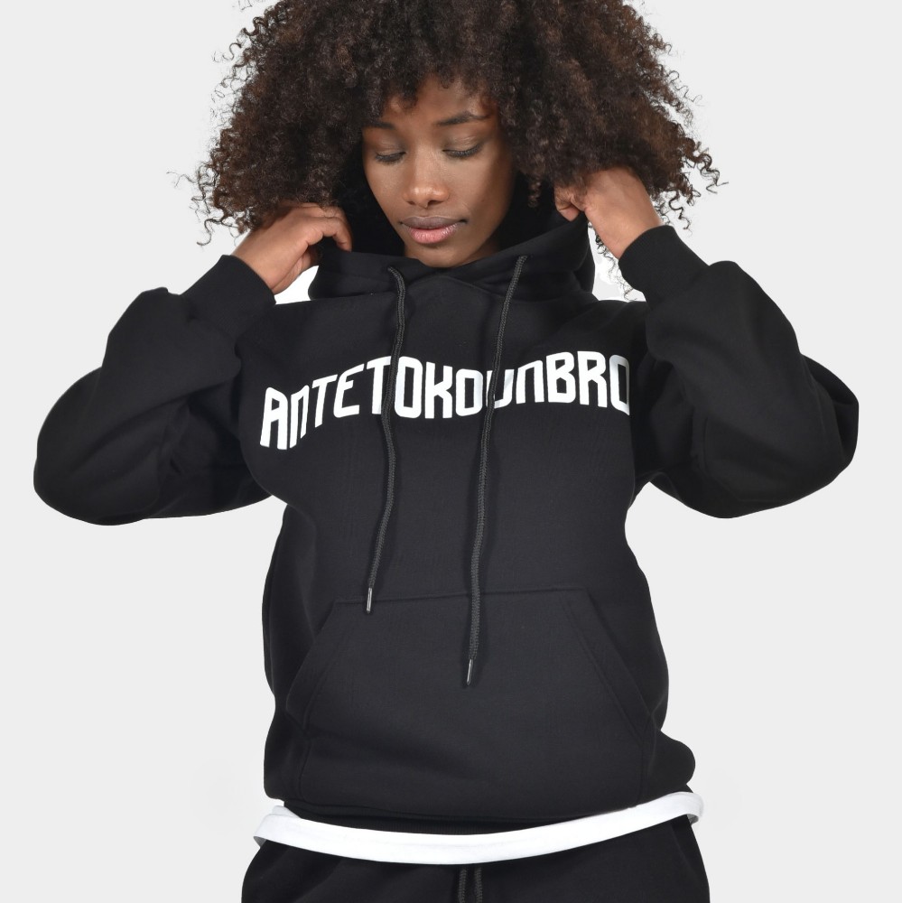Women's Oversized Hoodie Logo Black Front Detail | Antetokounbros 
